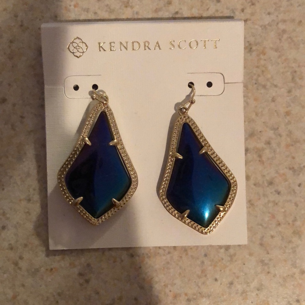 Kendra Scott iridescent earrings